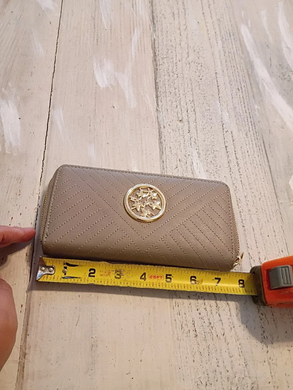Wallet in very good condition brand unknown